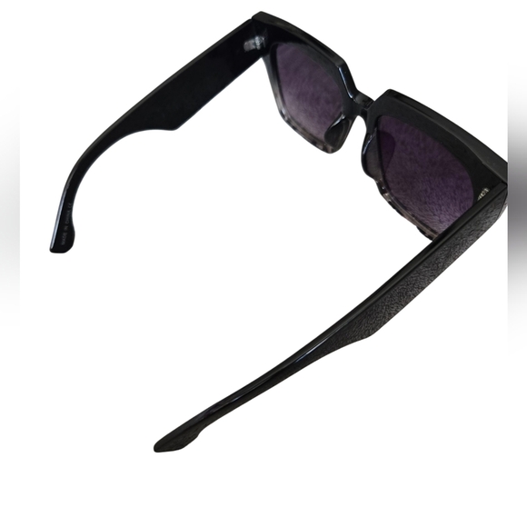 Torrid Chic Black and Purple Sunglasses - Picture 4 of 4